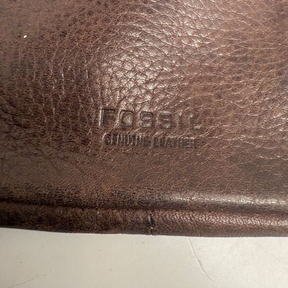 Fossil Leather Brown Green Women's Coin Purse Wallet w/ Keyring EUC - Picture 6 of 14